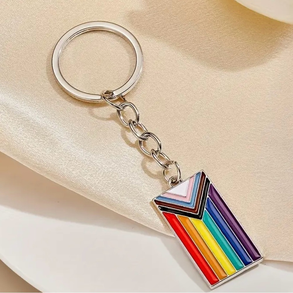 Multicolor Geometric Keychain - Picture 2 of 4
